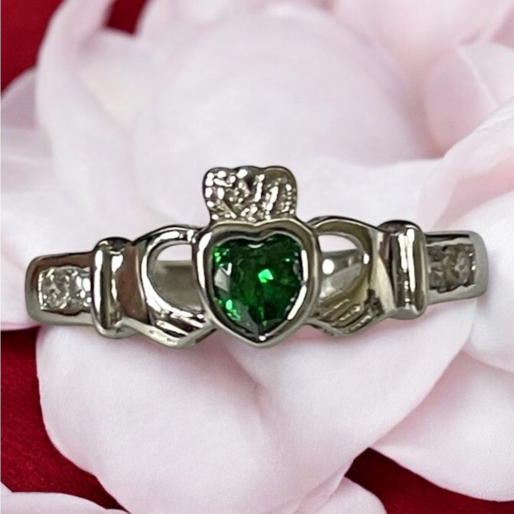 Sterling Silver Ring, Green CZ Heart Claddagh, 7
